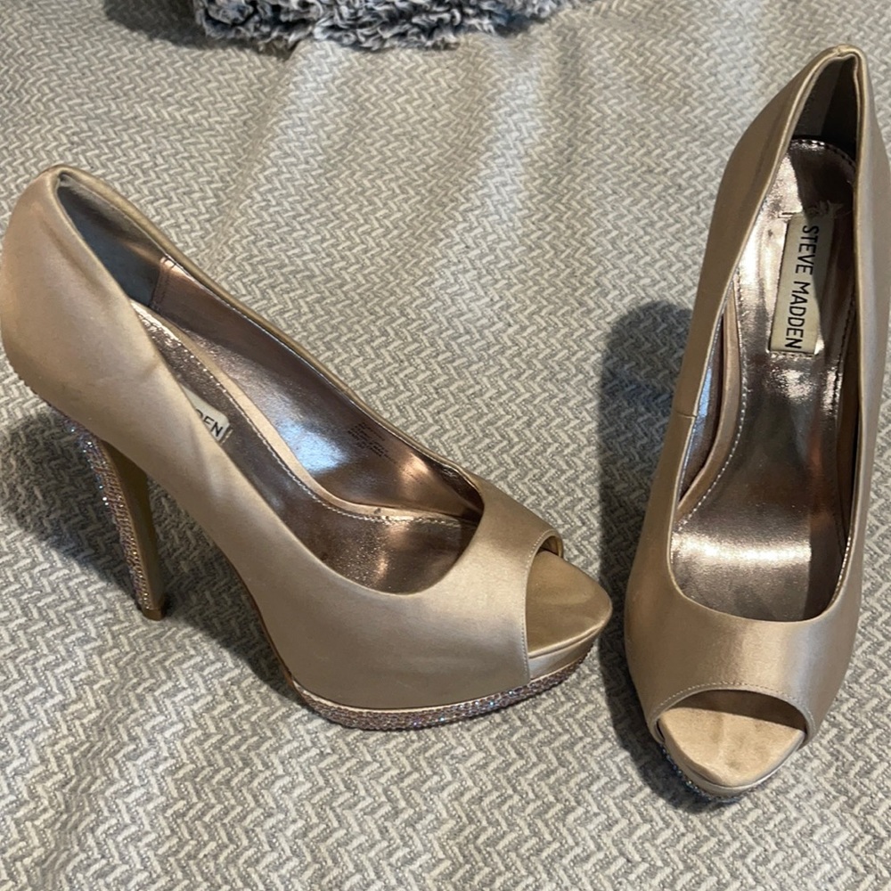 Steve Madden High Heel shoes